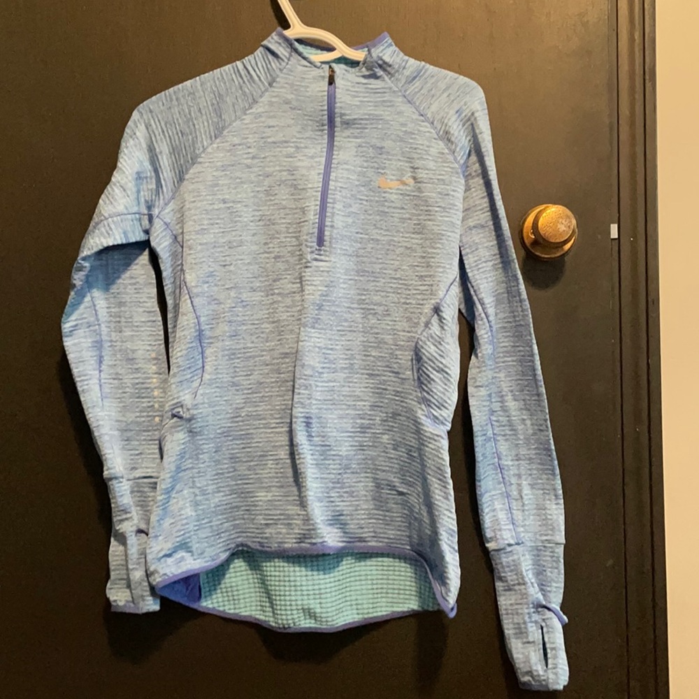 🔥3 for $15🔥 Nike Blue drift run top